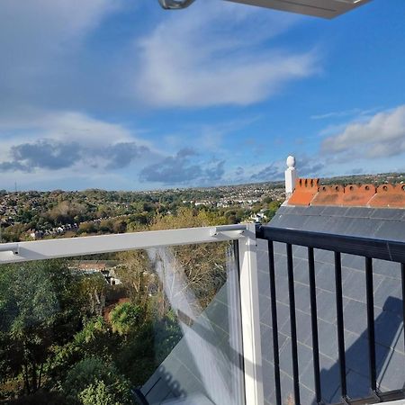 West Hill Retreat Seaview Balcony Chic Loft Studio & Free Parking Hastings Exteriör bild